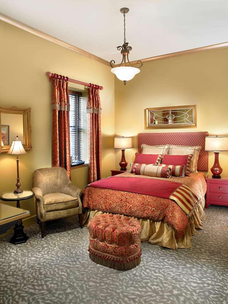 Union Bank Inn Edmonton Room photo